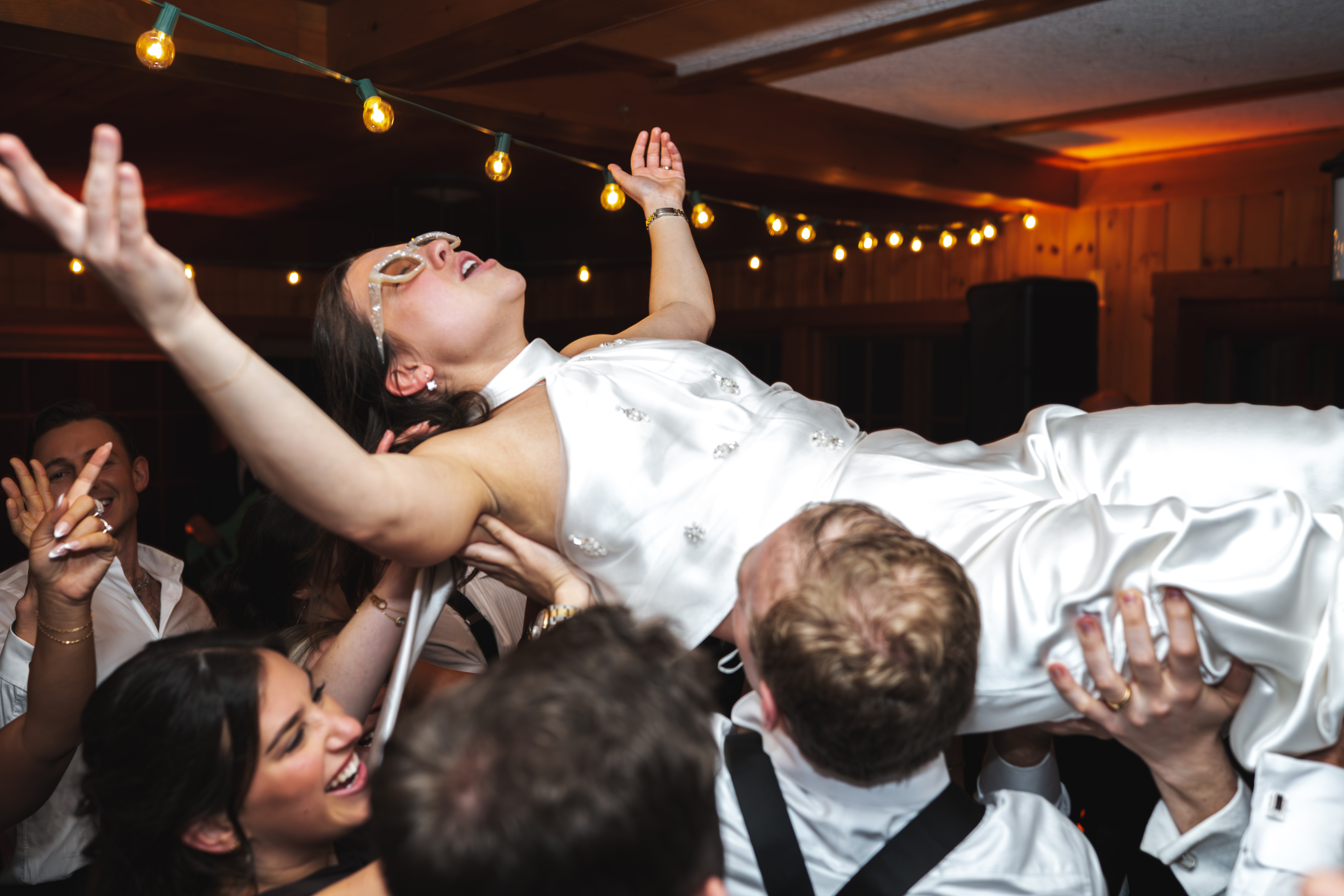 rachel-bell-photography-migis-lodge-casco-wedding-photographer-reeption-dancing-4